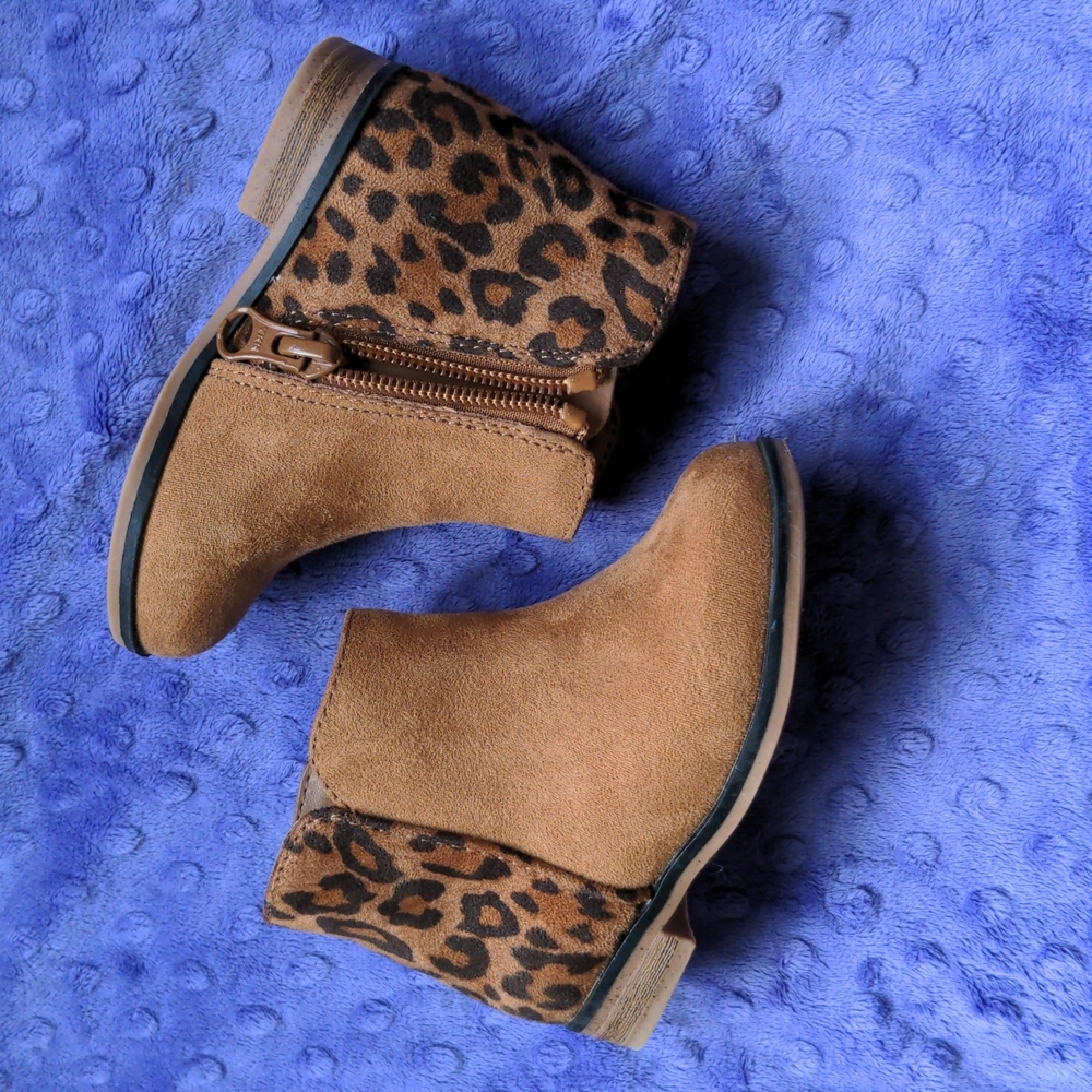 Suede leopard ankle boots